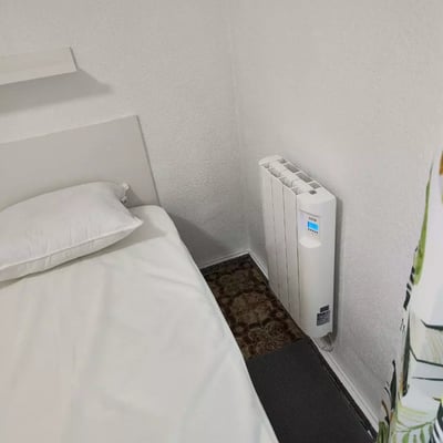 Alquiler a largo plazo en Alicante amplio apartamento de 3 dormitorios con balcón