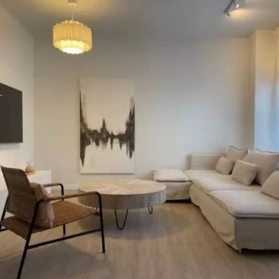 Long-term rental of an 86 m² new apartment in Alicante with terrace, pool, and parking