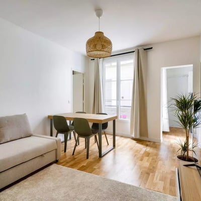 Long-term rental: 2-room apartment 54 m² in Paris 3rd district