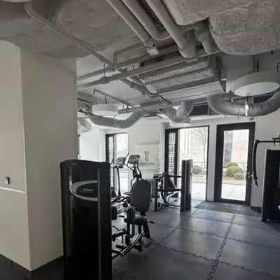 Alquiler a largo plazo de apartamento de 2 habitaciones en Varsovia, distrito Wola, Polonia