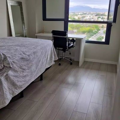 Long-term rental: 130 m² apartment with 4 bedrooms, Alicante (PAU5)