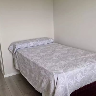 Long-term rental: 130 m² apartment with 4 bedrooms, Alicante (PAU5)