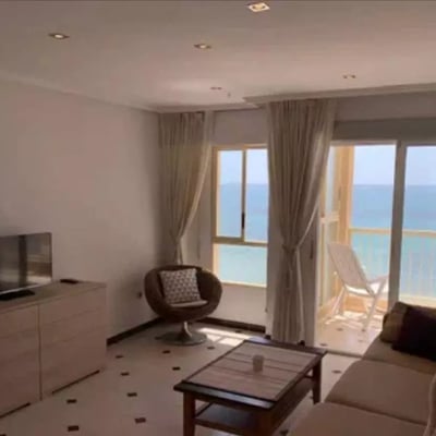 Langzeitmiete – 140 m² große Wohnung mit Meerblick in Torrevieja