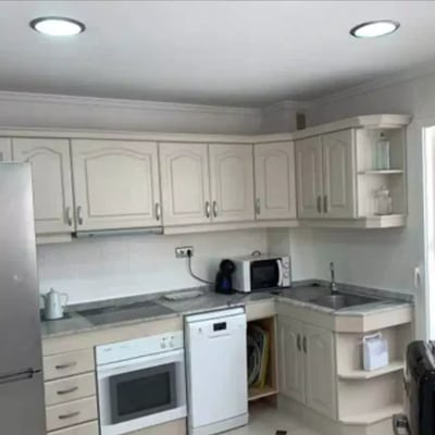 Langzeitmiete – 140 m² große Wohnung mit Meerblick in Torrevieja