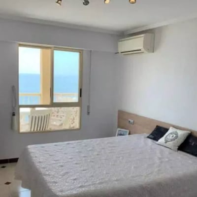 Langzeitmiete – 140 m² große Wohnung mit Meerblick in Torrevieja