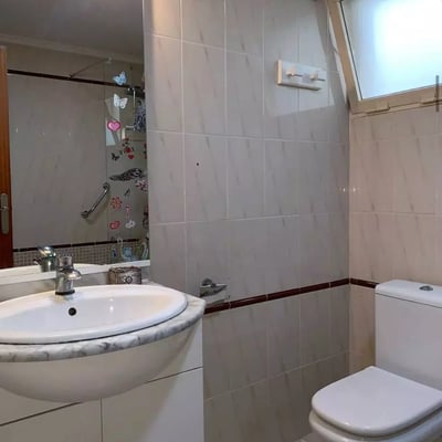 Langzeitmiete – 140 m² große Wohnung mit Meerblick in Torrevieja