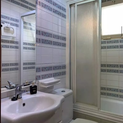 Langzeitmiete – 140 m² große Wohnung mit Meerblick in Torrevieja