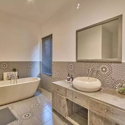 Long-term rent — spacious villa with rice field views, Singakerta, Ubud