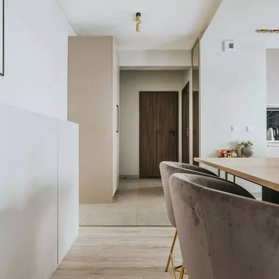 Location à long terme d’un appartement avec balcon et salle de sport à River Point, Wrocław, Pologne