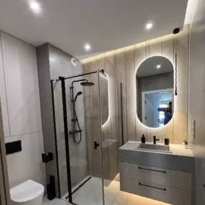 Langzeitmiete einer 3-Zimmer-Wohnung (69 m²) mit Ankleidezimmer und Balkon in Mokotów, Warschau, Polen