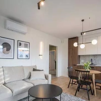 Долгосрочная аренда 60 м², 3-комнатная квартира с балконом и климатизацией, Psie Pole, Вроцлав