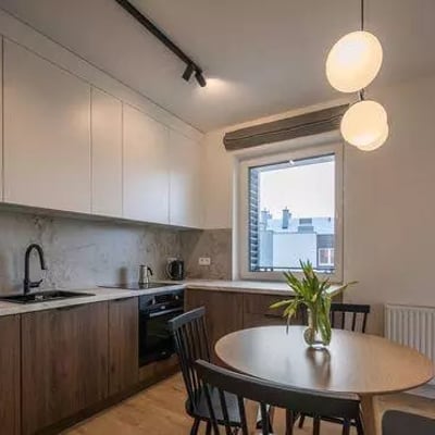 Долгосрочная аренда 60 м², 3-комнатная квартира с балконом и климатизацией, Psie Pole, Вроцлав