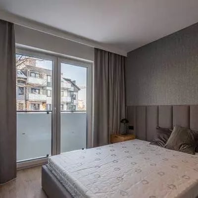 Long-term rental 60 m² 3-room apartment with balcony and AC, Psie Pole, Wrocław