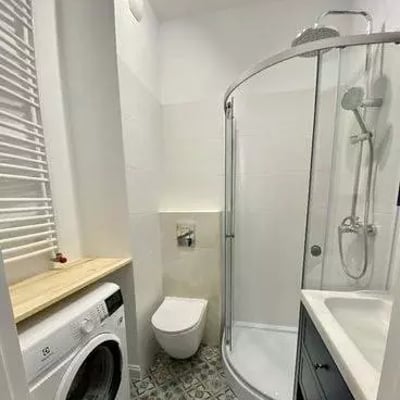 Долгосрочная аренда 3-комнатной квартиры 51 м² на ул. Kotsisa 8c, Варшава, Польша, с балконом и паркингом