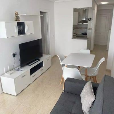 Langzeitmiete: 2-Zimmer-Wohnung im Zentrum von Torrevieja