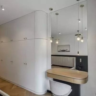 Langzeitmiete 2-Zimmer-Wohnung 64 m² mit Terrasse im Bezirk Mokotów, Warschau, Polen