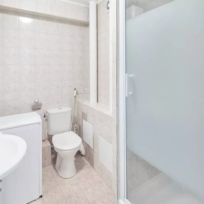 Long-term rental 32 m² studio in the 15th district of Paris, France