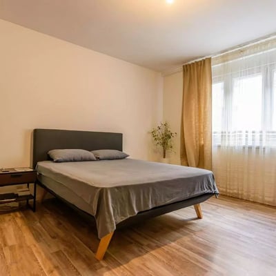 Location longue durée à Belgrade, Serbie appartement de deux pièces près du centre-ville, 46 m²