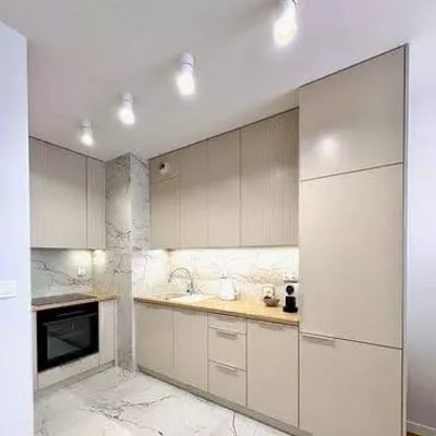 Долгосрочная аренда 2-комнатной квартиры 43 м² в Кракове, Польша