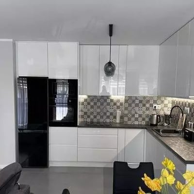 Long-term rental of a 3-room apartment, 65 m² in Krakow, Poland