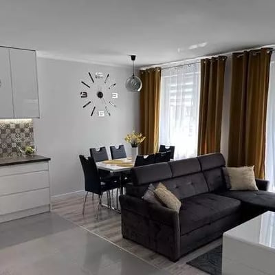 Long-term rental of a 3-room apartment, 65 m² in Krakow, Poland