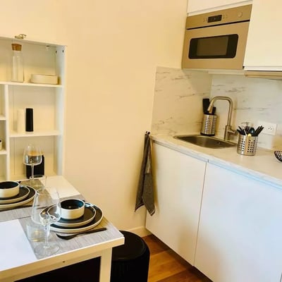 Long-term rental of a studio, 12 m² in Paris, France