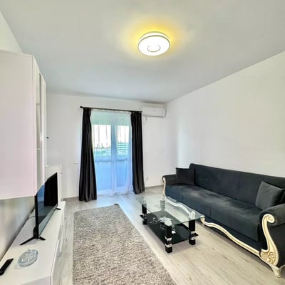 Langzeitmiete einer 2-Zimmer-Wohnung mit Balkon in Bukarest, Rumänien