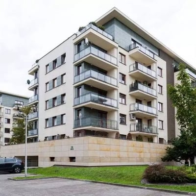 Long-term rental of a 2-room apartment, 62 m² in Krakow, Poland