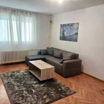Langzeitmiete einer 2-Zimmer-Wohnung mit 43 m² in Belgrad, Serbien