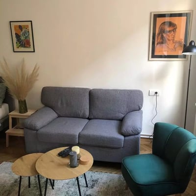 Location longue durée d’un studio de 26 m² à Belgrade, Serbie