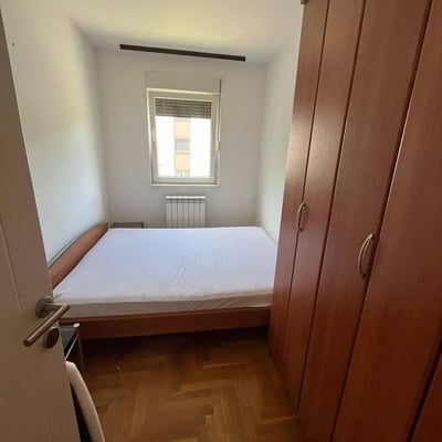 Location longue durée d’un appartement 2 pièces de 44 m² à Belgrade, Serbie