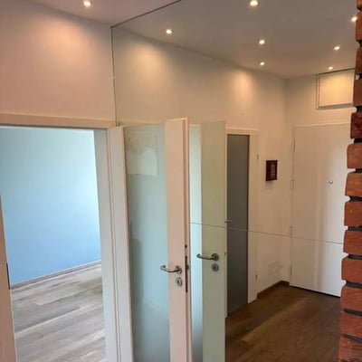 Langzeitmiete einer 2-Zimmer-Wohnung mit 57 m² in Warschau, Polen