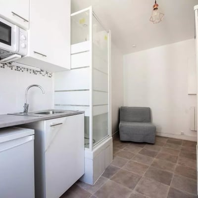 Long-term rental of a studio, 9 m² in Paris, France