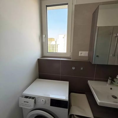 Alquiler a largo plazo de piso de 3 habitaciones en Bratislava, Eslovaquia — se aceptan niños