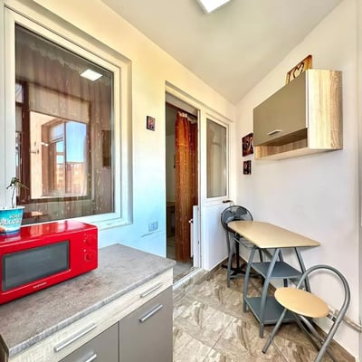 Langzeitmiete einer 2-Zimmer-Wohnung in Bukarest, Rumänien – haustierfreundlich