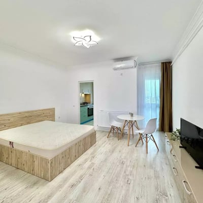 Location longue durée d’un appartement 1 pièce avec balcon dans un immeuble neuf, Bucarest, Roumanie