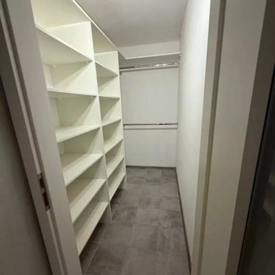 Langzeitmiete einer 3-Zimmer-Wohnung mit 76 m² und Balkon in Bratislava, Slowakei
