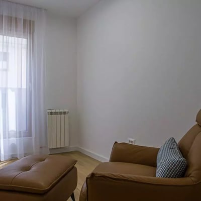 Location longue durée d’un appartement 4 pièces de 80 m² à Belgrade, Serbie