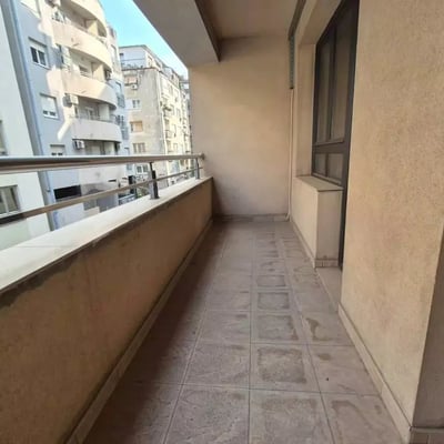 Location longue durée d’un appartement 3 pièces de 133 m² à Belgrade, Serbie