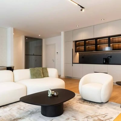 Alquiler a largo plazo de un departamento de 3 habitaciones de 104m² en Belgrado, Serbia