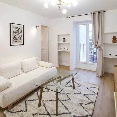 Long-term rental of a 2-room apartment 30m² in Paris, France