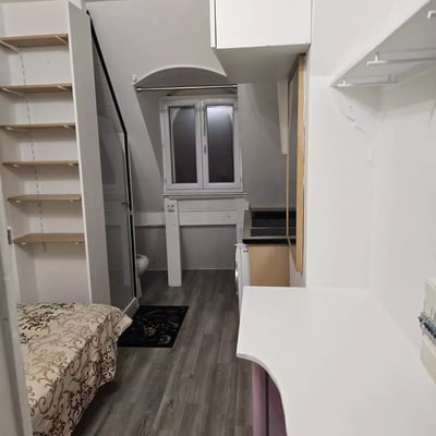 Long-Term Rental – 9 m² Studio in Paris, France