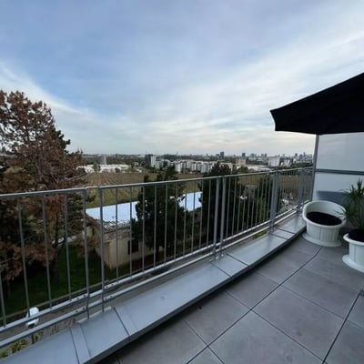 Location longue durée Studio avec balcon et garage à Nové Mesto, Bratislava, Slovaquie