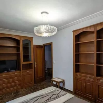 Long-term rental 3-bedroom apartment in Alicante, Spain