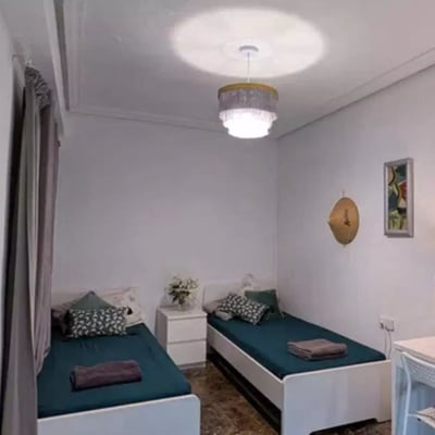 Long-term rental 3-bedroom apartment in Alicante, Spain