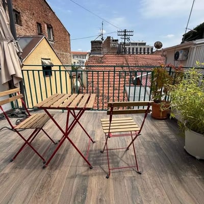 Location longue durée d’un appartement de 3 pièces de 80 m² au centre-ville, Belgrade, Serbie