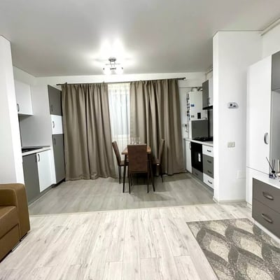 Langfristige Miete eines 1-Zimmer-Studios in einem Neubau, 2. Stock, Bukarest, Rumänien