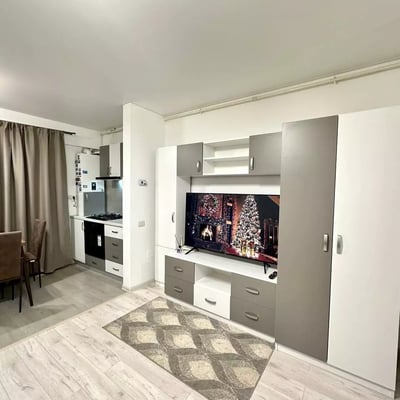 Langfristige Miete eines 1-Zimmer-Studios in einem Neubau, 2. Stock, Bukarest, Rumänien