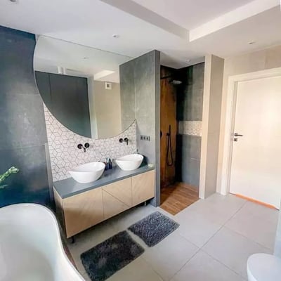 Long-term rental of 4-room apartment 125 m² in Warsaw, Poland