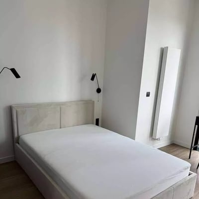 Location longue durée d’un appartement 2 pièces 40m² dans le quartier de Wola, Varsovie, Pologne